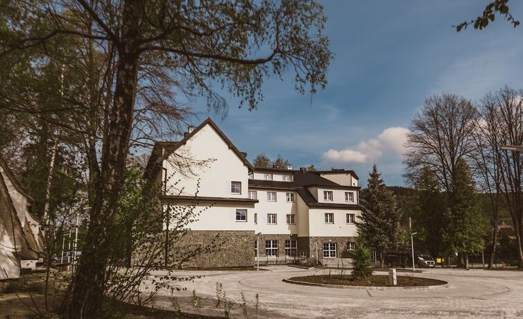 Imagen general del Hotel Country Club Żywiec i Domki Całoroczne. Foto 4