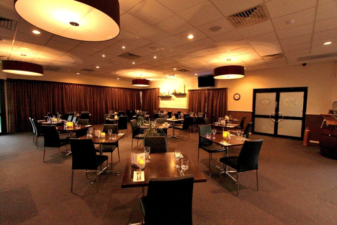 Imagen del bar/restaurante del Hotel Country Comfort Perth. Foto 2