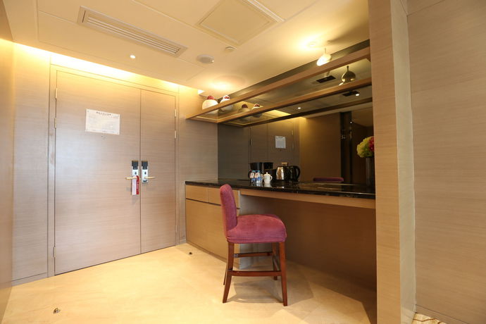 Imagen de la habitación del Hotel Country Garden Airport Phoenix. Foto 11
