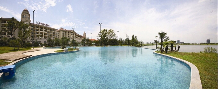 Imagen de la piscina del Hotel Country Garden Chizhou Phoenix. Foto 16