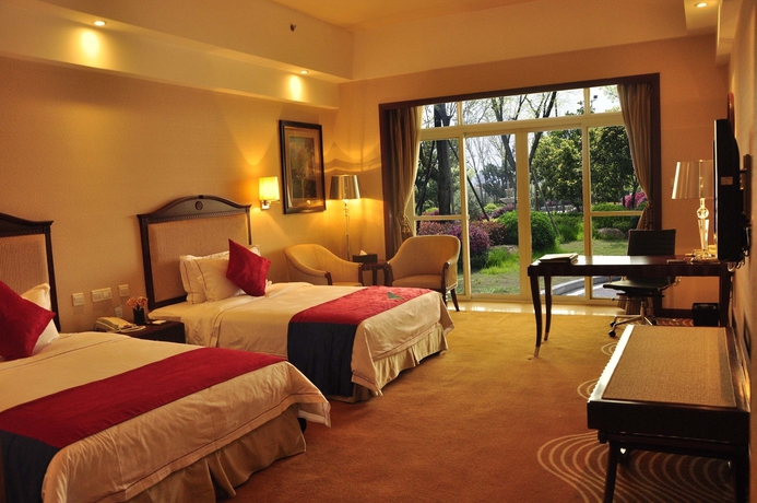 Imagen de la habitación del Hotel Country Garden Chizhou Phoenix. Foto 13