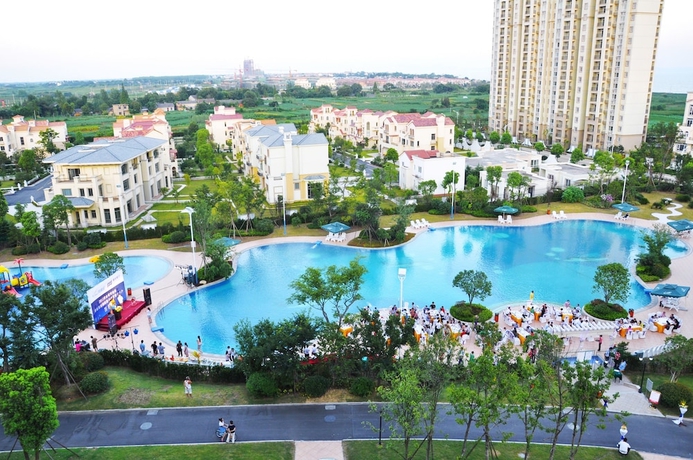 Imagen de la piscina del Hotel Country Garden Phoenix Binhu City. Foto 18