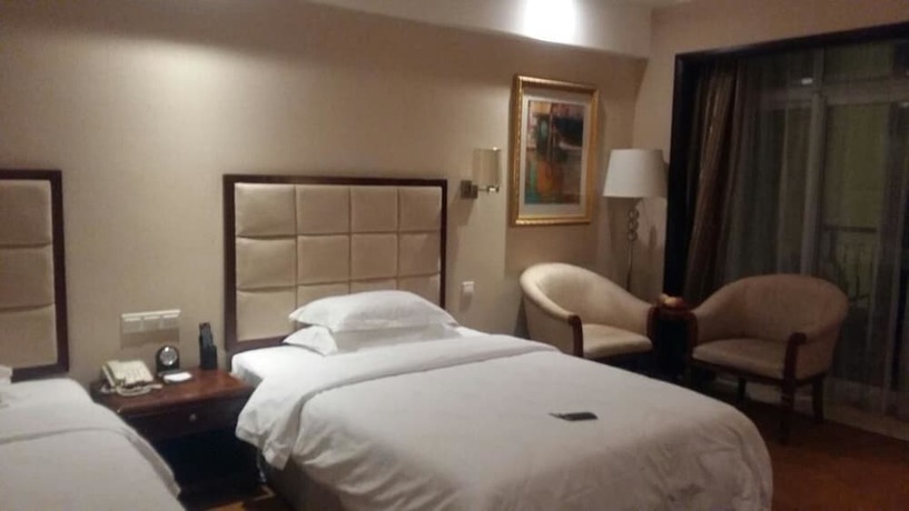 Imagen de la habitación del Hotel Country Garden Phoenix Chaohu. Foto 17