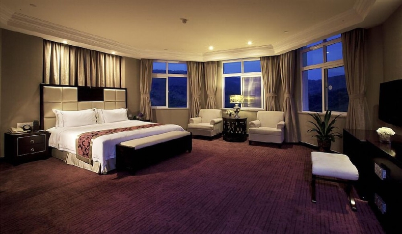 Imagen de la habitación del Hotel Country Garden Phoenix Hot Spring Hotel Xianning. Foto 7