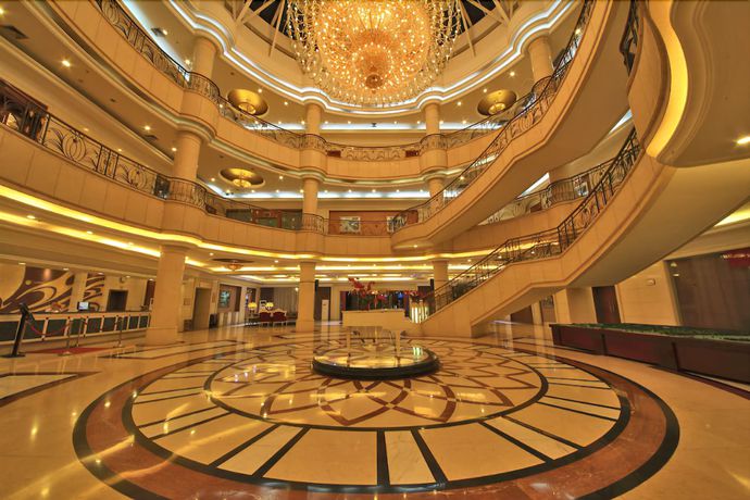 Imagen de los interiores del Hotel Country Garden Phoenix Hotel Jingmen. Foto 17