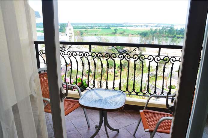 Imagen de la habitación del Hotel Country Garden Phoenix Hotel Wuhan. Foto 7