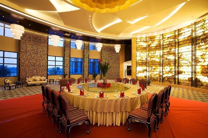 Imagen del bar/restaurante del Hotel Country Garden Phoenix Jurong. Foto 8