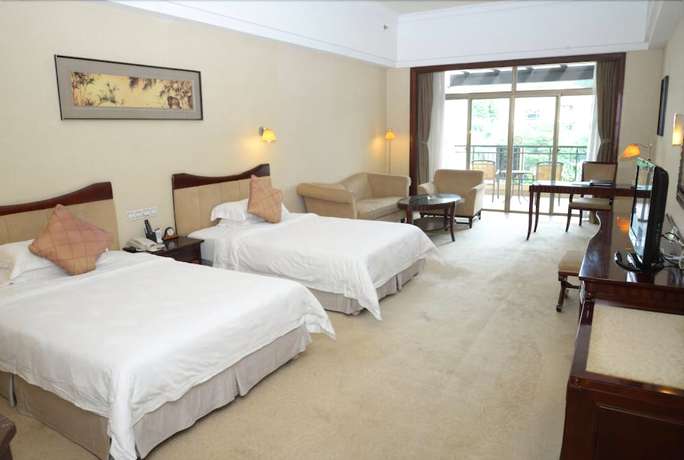 Imagen de la habitación del Hotel Country Garden Phoenix Wuyi. Foto 11