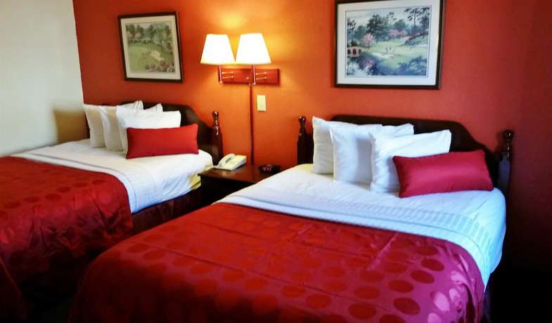 Imagen de la habitación del Hotel Country Hearth Inn And Suites Augusta. Foto 10