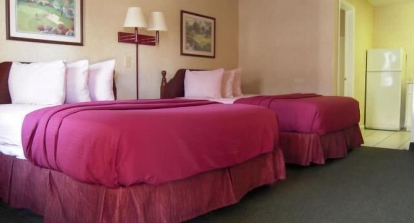 Imagen de la habitación del Hotel Country Hearth Inn And Suites Augusta. Foto 13