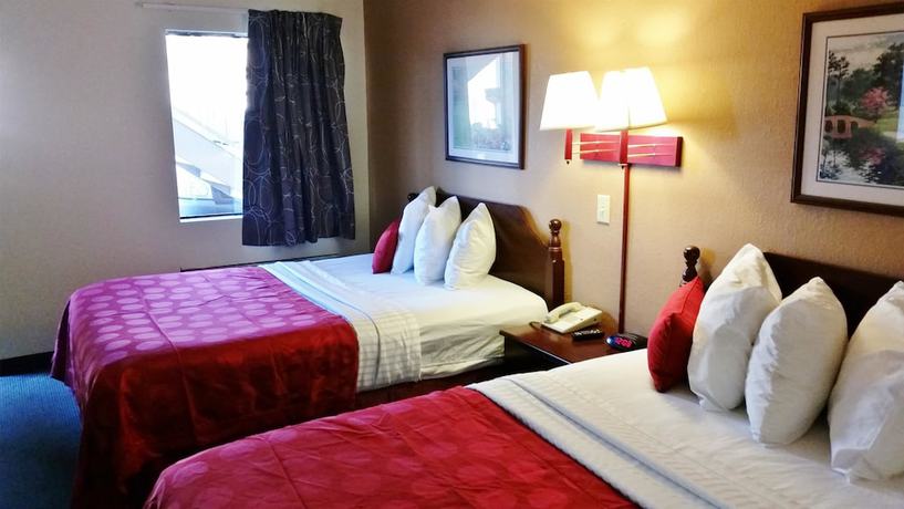 Imagen de la habitación del Hotel Country Hearth Inn And Suites Augusta. Foto 16