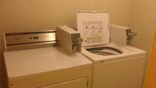 Imagen de la habitación del Hotel Country Hearth Inn, Decatur. Foto 5