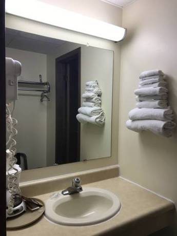 Imagen de la habitación del Hotel Country Hearth Inn Escanaba. Foto 2