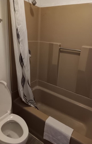 Imagen de la habitación del Hotel Country Hearth Inn and Suites By OYO Sturgis. Foto 13