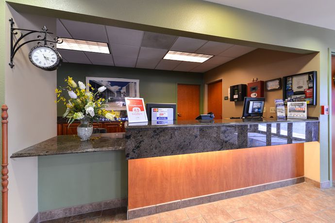 Imagen de los interiores del Hotel Country Hearth Inn and Suites Edwardsville St. Louis. Foto 16