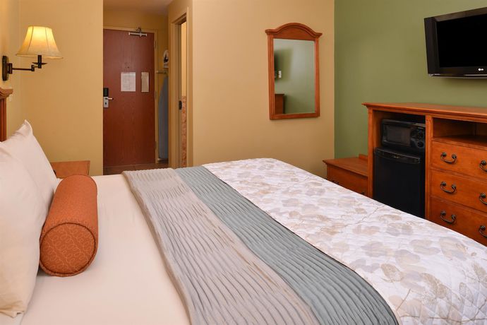 Imagen de la habitación del Hotel Country Hearth Inn and Suites Edwardsville St. Louis. Foto 8