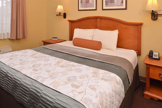 Imagen de la habitación del Hotel Country Hearth Inn and Suites Edwardsville St. Louis. Foto 10