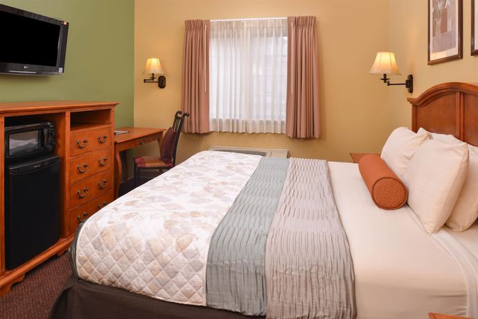 Imagen de la habitación del Hotel Country Hearth Inn and Suites Edwardsville St. Louis. Foto 11