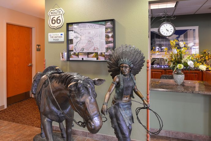 Imagen de los interiores del Hotel Country Hearth Inn and Suites Edwardsville St. Louis. Foto 19