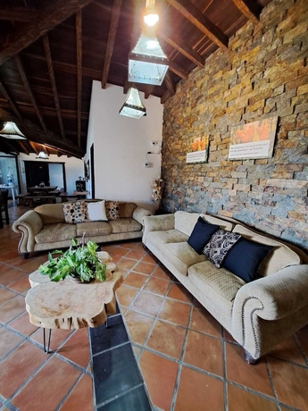 Imagen de los interiores del Hotel Country House, Guatap&eacute;. Foto 16