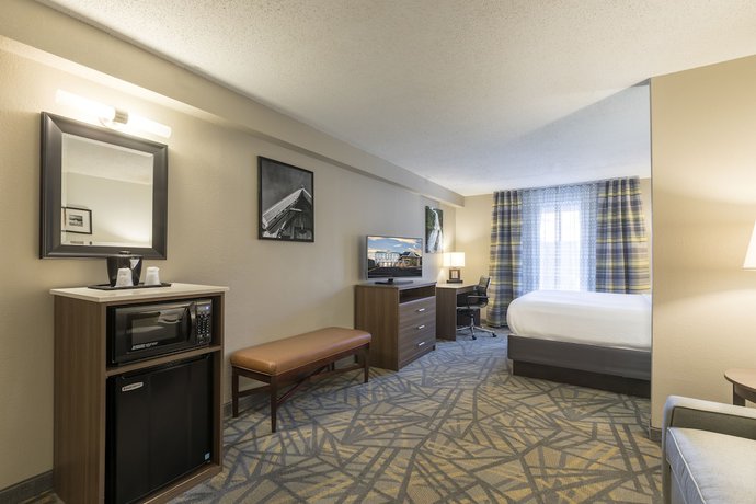 Imagen de la habitación del Hotel Country Inn And Suites By Radisson Asheville Downtown Tunnel Road. Foto 14