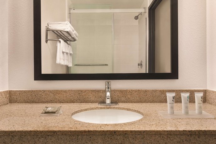 Imagen de la habitación del Hotel Country Inn And Suites By Radisson, Eagan, Mn. Foto 16