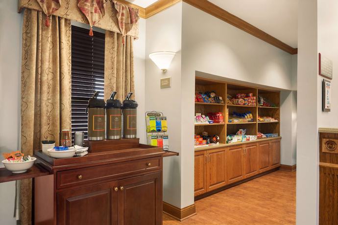 Imagen del bar/restaurante del Hotel Country Inn And Suites By Radisson, Findlay, Oh. Foto 3