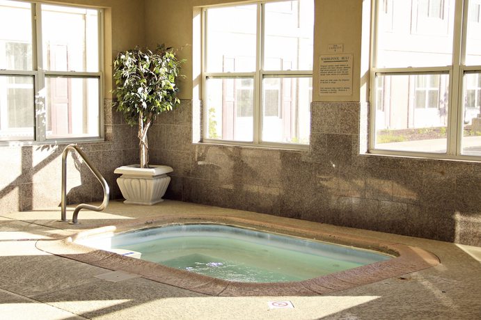 Imagen de la piscina del Hotel Country Inn And Suites By Radisson, Frackville (pottsville), Pa. Foto 19