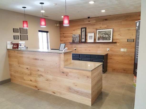 Imagen de los interiores del Hotel Country Inn And Suites By Radisson, Indianapolis South, In. Foto 16