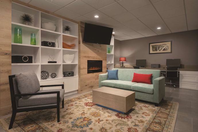 Imagen de los interiores del Hotel Country Inn And Suites By Radisson, Oklahoma City-bricktown, Ok. Foto 16
