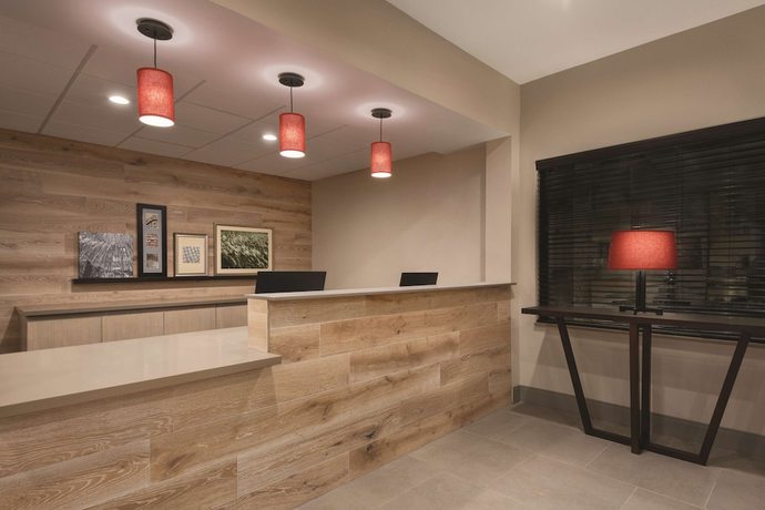 Imagen de los interiores del Hotel Country Inn And Suites By Radisson, Oklahoma City-bricktown, Ok. Foto 17