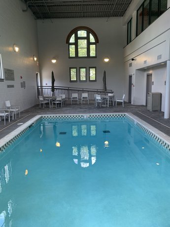 Imagen de la piscina del Hotel Country Inn And Suites By Radisson, St. Charles, Mo. Foto 20