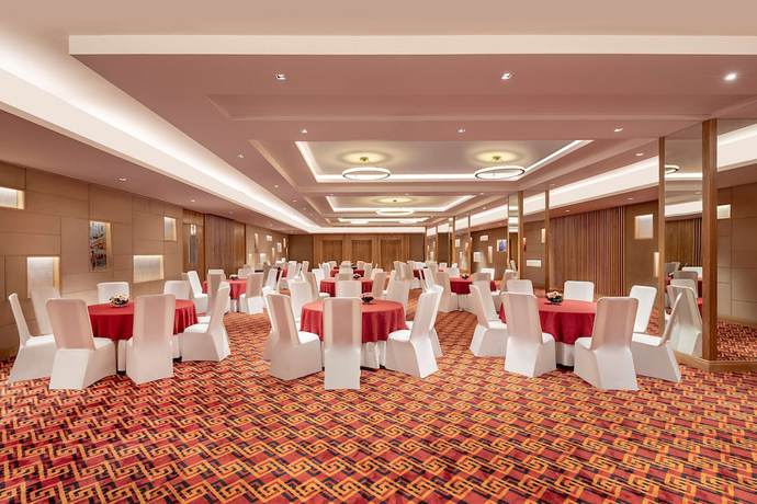 Imagen de los interiores del Hotel Country Inn And Suites By Radisson Zirakpur. Foto 18