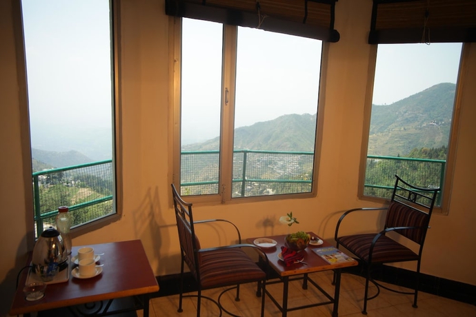 Imagen del bar/restaurante del Hotel Country Inn, Kincraig. Foto 2