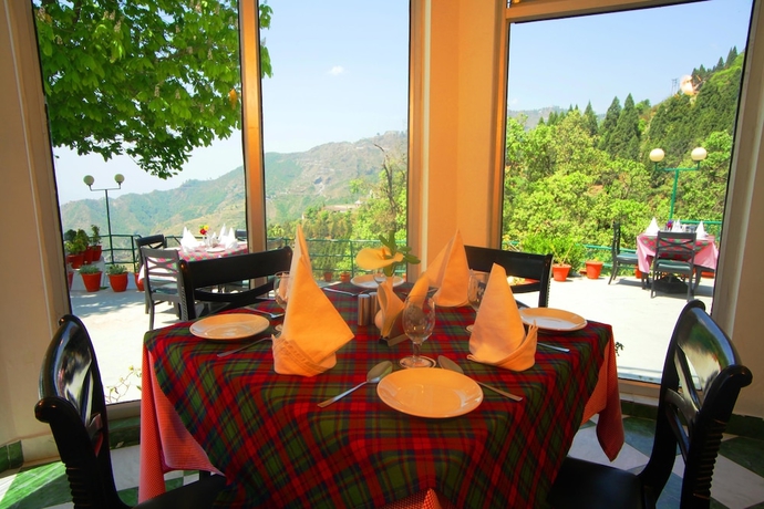 Imagen del bar/restaurante del Hotel Country Inn, Kincraig. Foto 3