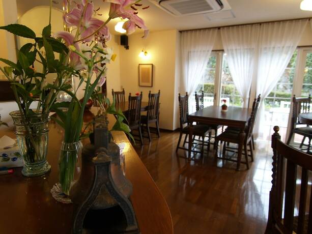 Imagen del bar/restaurante del Hotel Country Inn Pewit. Foto 4