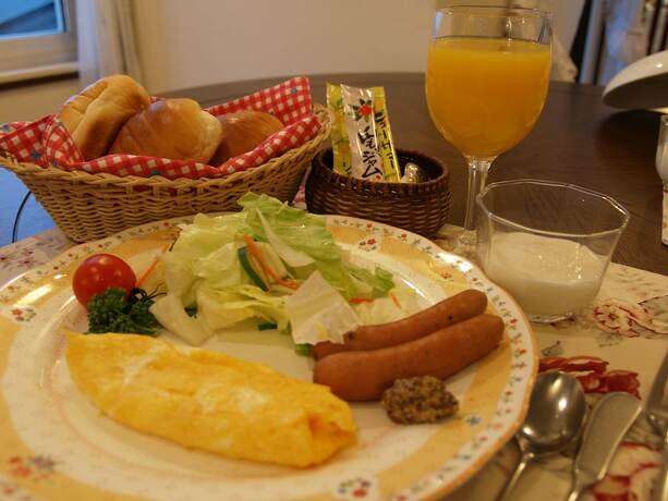 Imagen del bar/restaurante del Hotel Country Inn Pewit. Foto 9