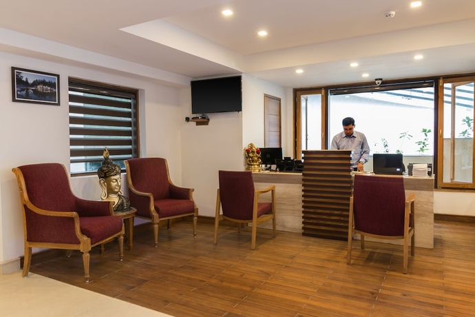 Imagen de los interiores del Hotel Country Inn Premier Pacific Mall Road Mussoorie. Foto 13