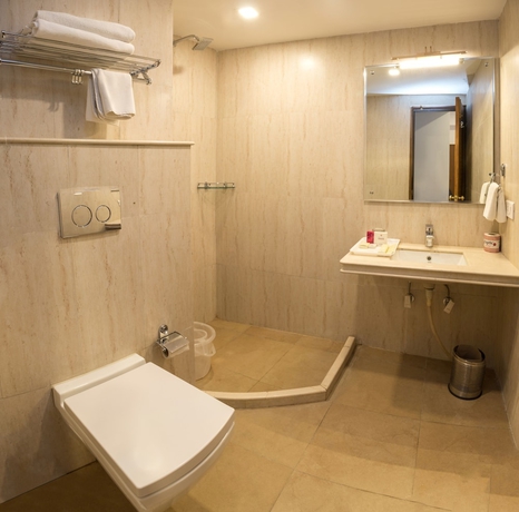 Imagen de la habitación del Hotel Country Inn Premier Pacific Mall Road Mussoorie. Foto 11