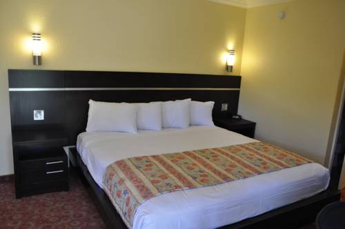 Imagen de la habitación del Hotel Country Inn Sonora. Foto 6