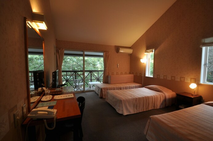 Imagen general del Hotel Country Inn The White Marine. Foto 2