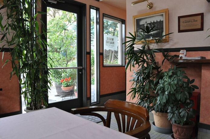 Imagen general del Hotel Country Inn The White Marine. Foto 8