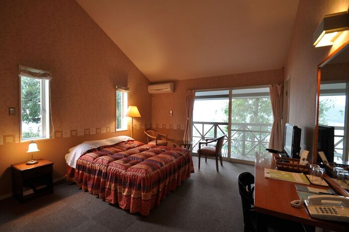 Imagen general del Hotel Country Inn The White Marine. Foto 12