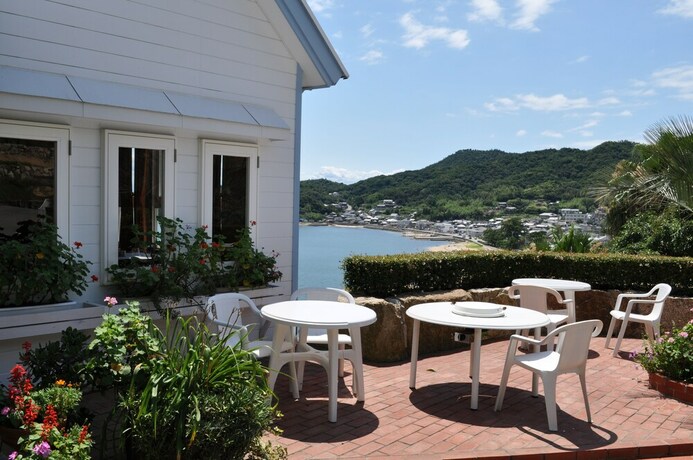 Imagen de los exteriores del Hotel Country Inn The White Marine. Foto 28