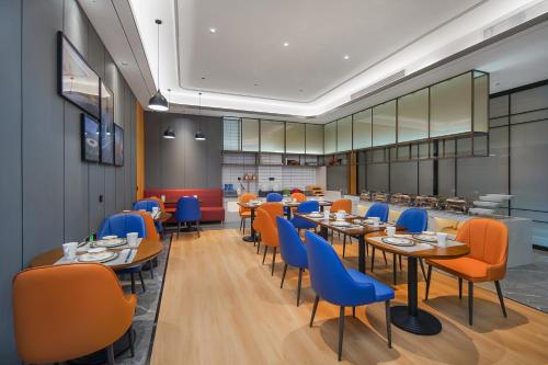 Imagen general del Hotel Country Inn & Suite by Radisson, Guangzhou Huadu Shiling. Foto 3
