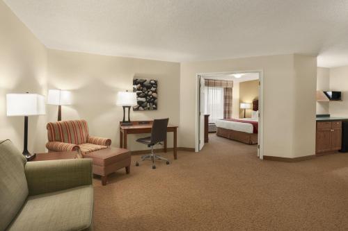 Imagen de la habitación del Hotel Country Inn & Suites By Radisson, Ames, Ia. Foto 20