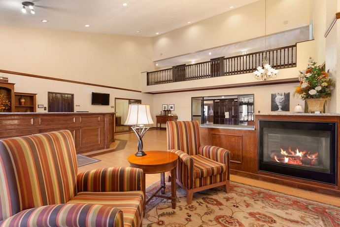 Imagen de los interiores del Hotel Country Inn & Suites By Radisson, Coon Rapids, Mn. Foto 14