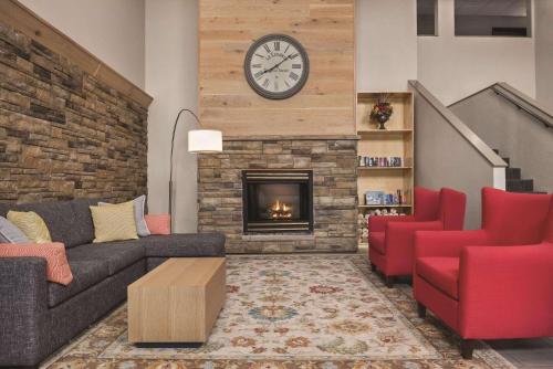 Imagen de los interiores del Hotel Country Inn & Suites By Radisson, Cottage Grove, MN. Foto 18