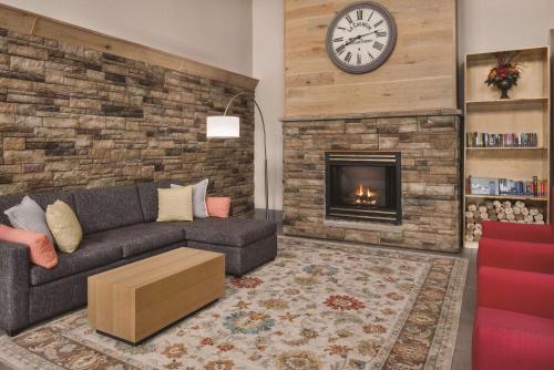 Imagen de los interiores del Hotel Country Inn & Suites By Radisson, Cottage Grove, MN. Foto 19