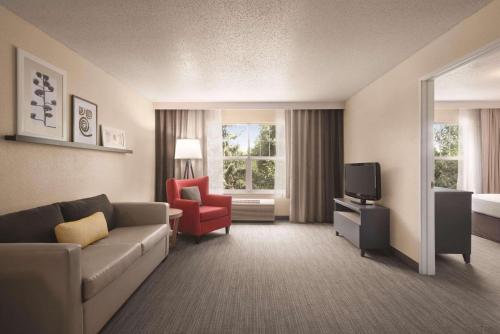 Imagen de la habitación del Hotel Country Inn & Suites By Radisson, Cottage Grove, MN. Foto 8